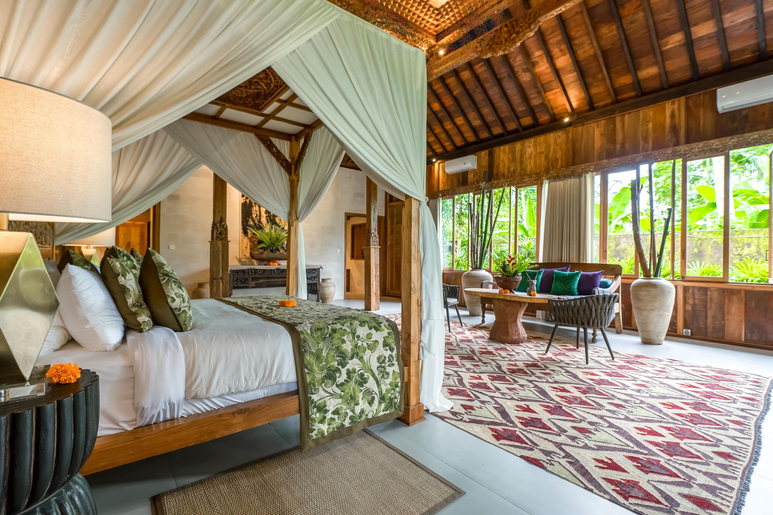Living in Artistic Luxury 5BR Villa near Ubud — photo 2