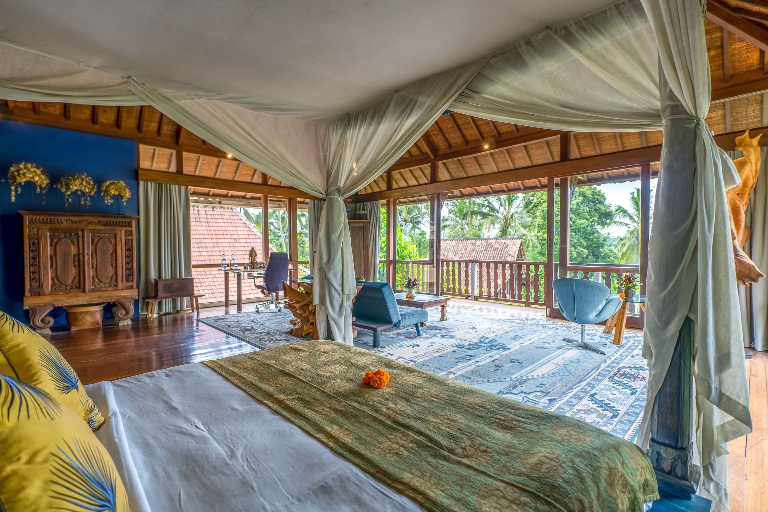 Living in Artistic Luxury 5BR Villa near Ubud 23