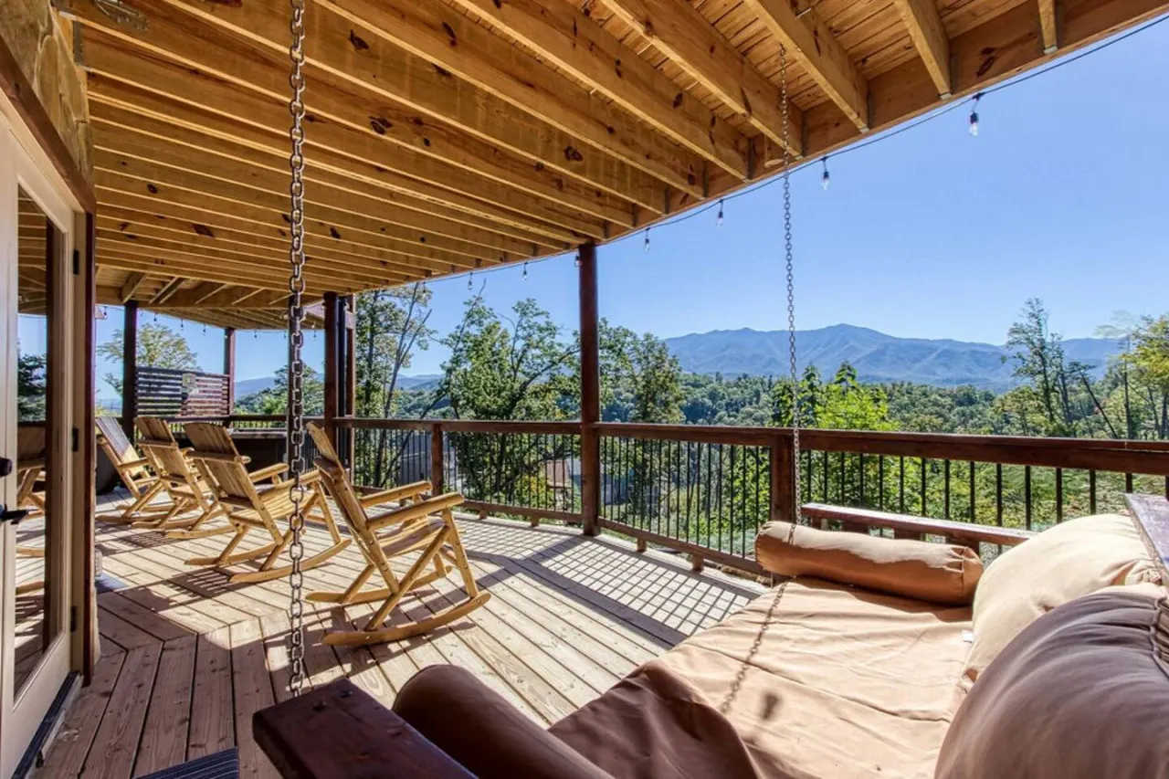 Huge Mountain LOG Cabin with Amazing Views 13