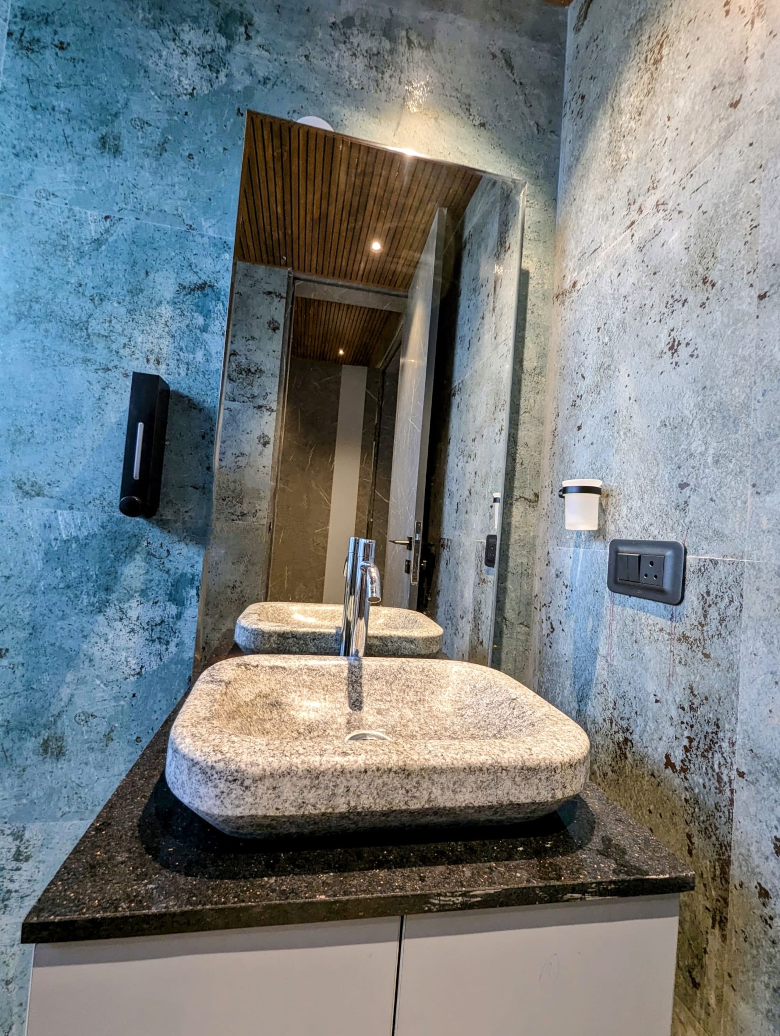 Amara Kosha Misty Nandi Hills SK - Jacuzzi+Movie 16