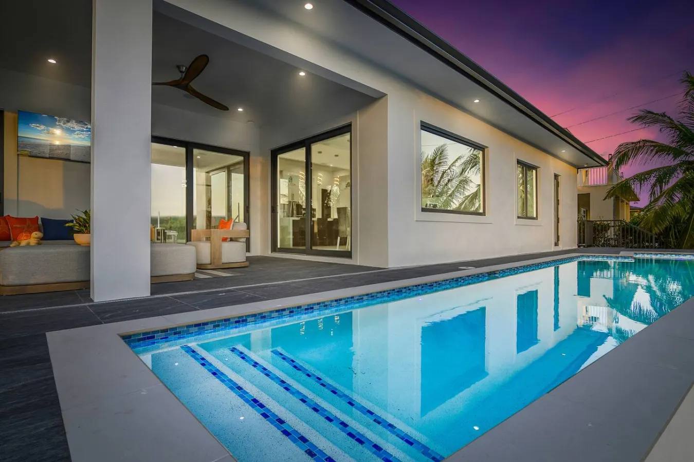 Marco Luxe Retreat / Waterfront 13