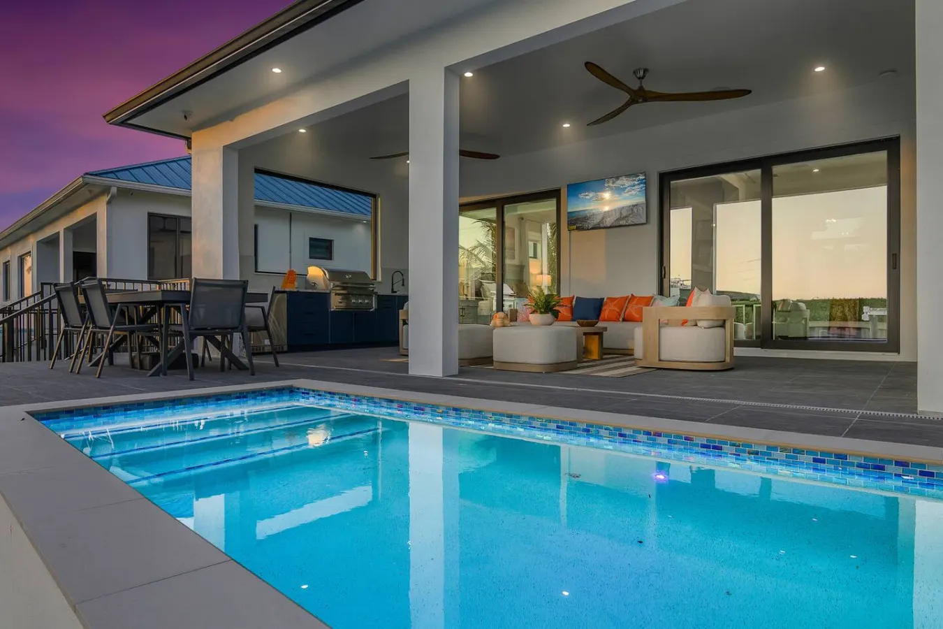 Marco Luxe Retreat / Waterfront — photo 3
