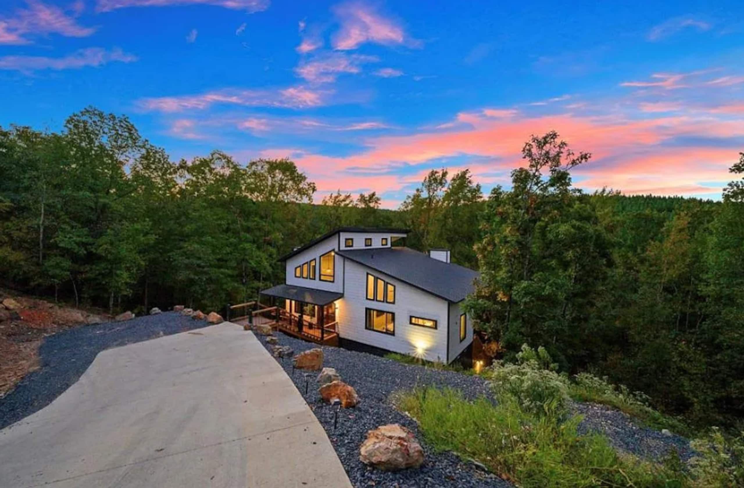 Cabin with Hot Tub, Fire Pit & Fireplace