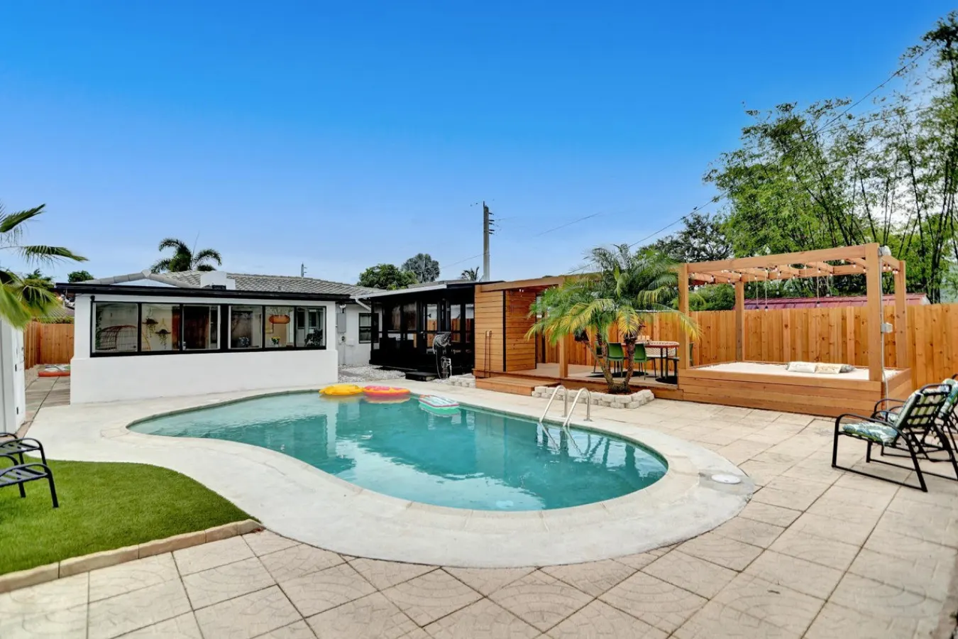 Monthly - Newly Renovated | Private Paradise | Pool/BBQ/Gazebo