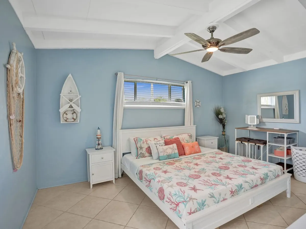Seaside Retreat. Heated Pool/BBQ. Tiki Bar 19