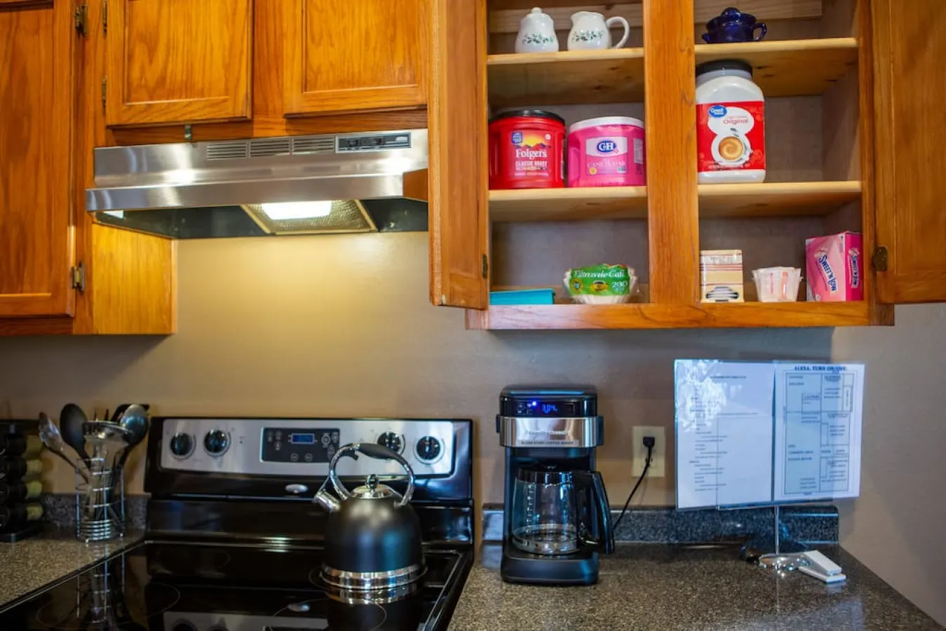 Modern SmartHome Retreat Near Downtown Springfield & MSU 6