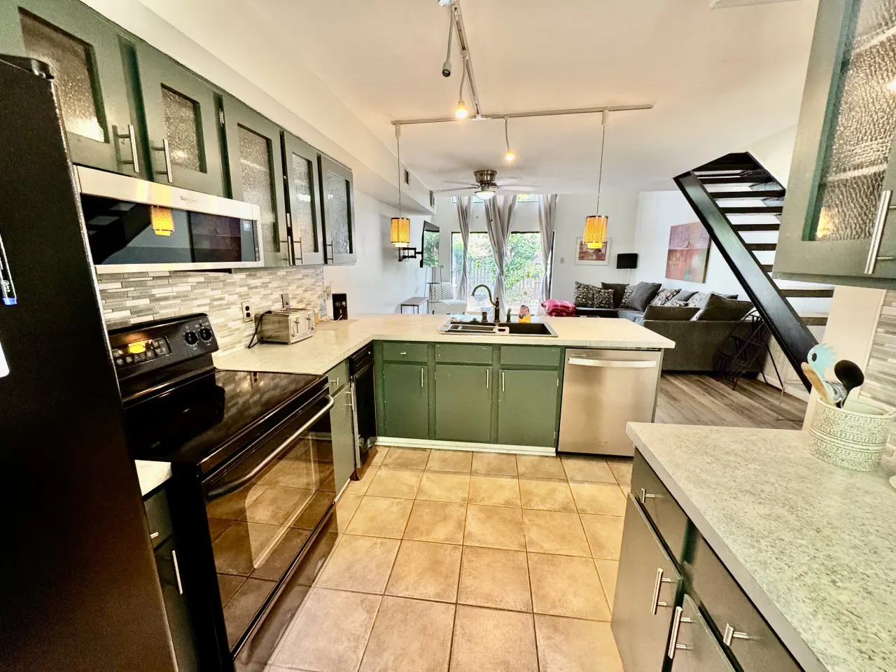 Downtown Townhouse 9