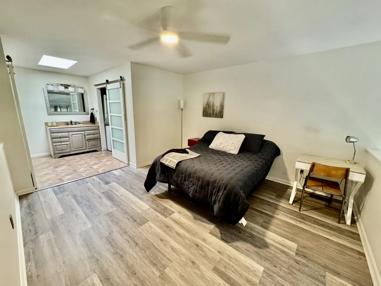 Downtown Townhouse 11