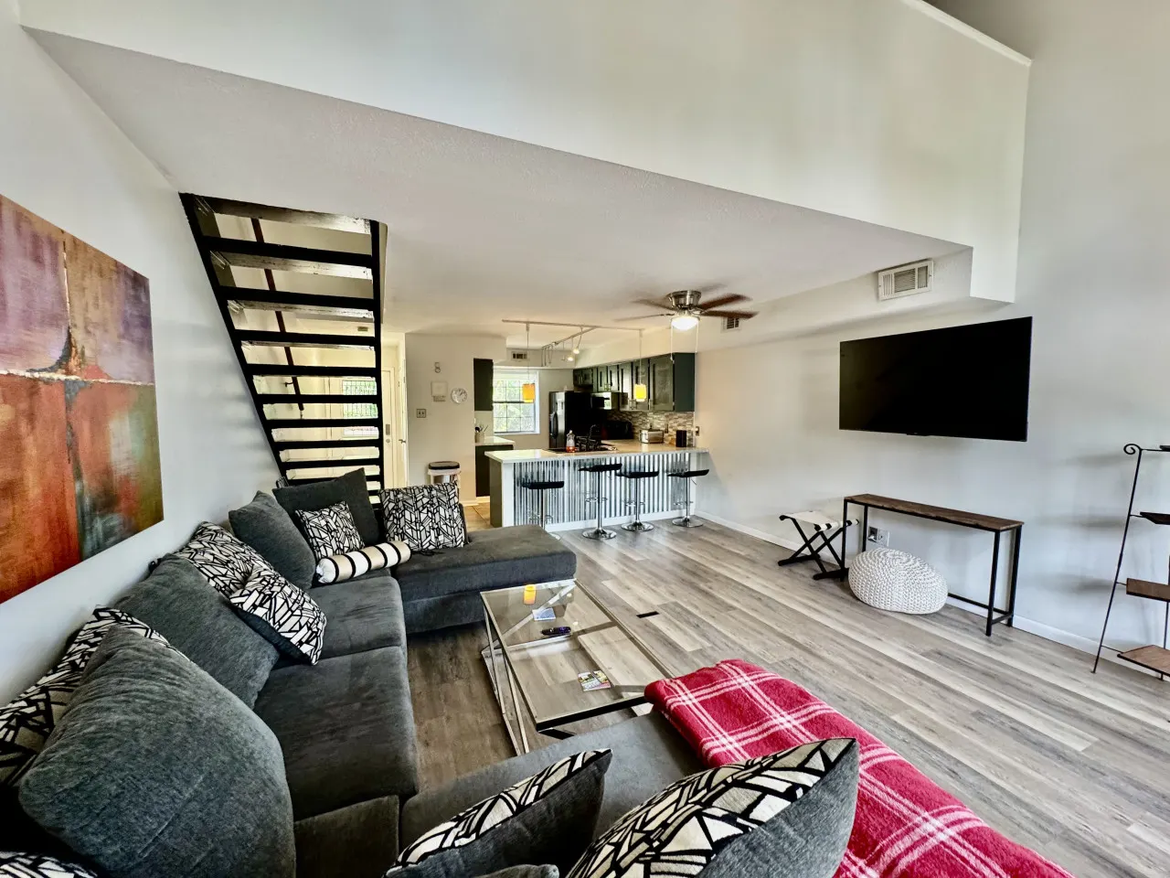 Downtown Townhouse 5