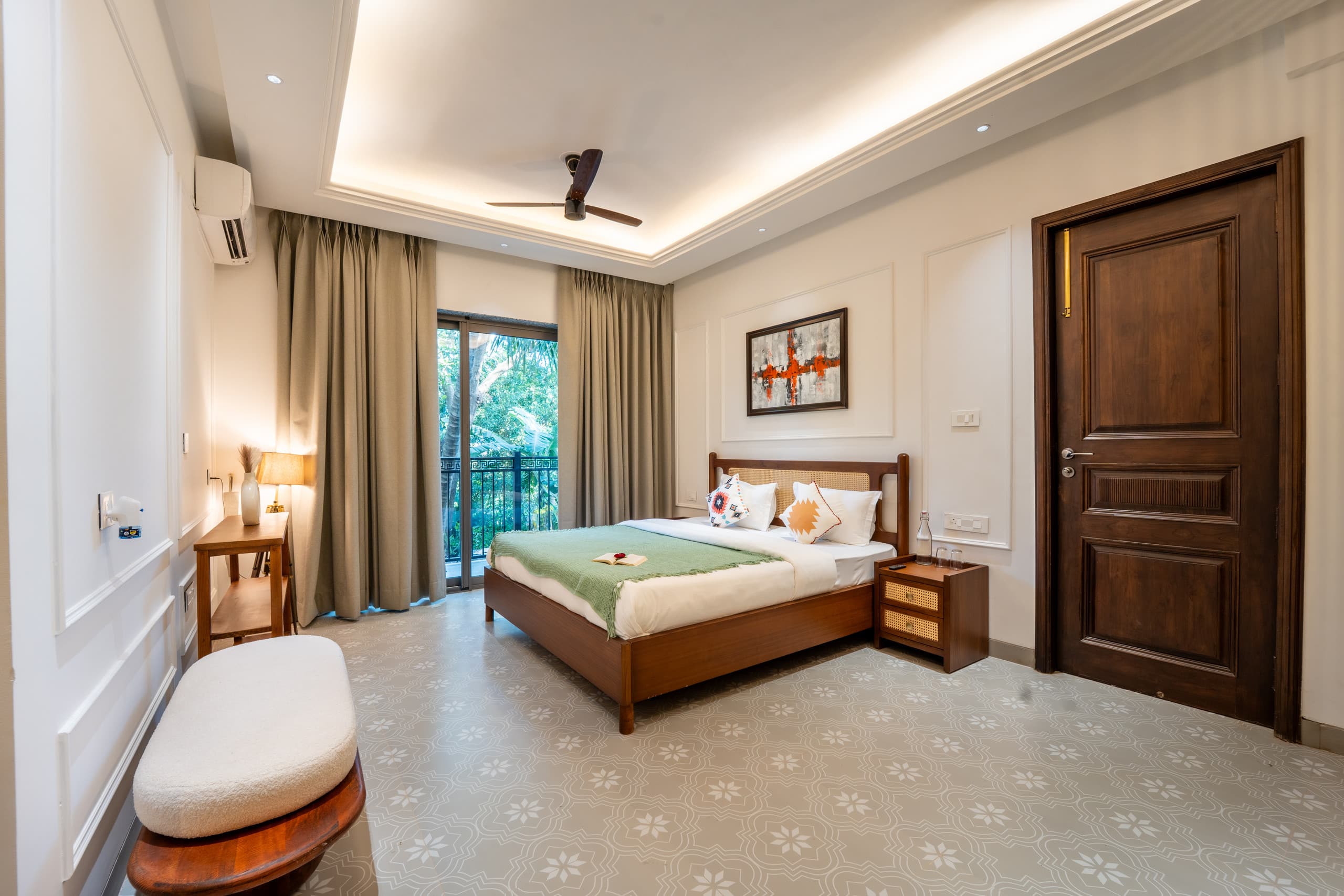 Brand New Luxury 4BHK Villa-Pvt Pool-Lift-Candolim 24