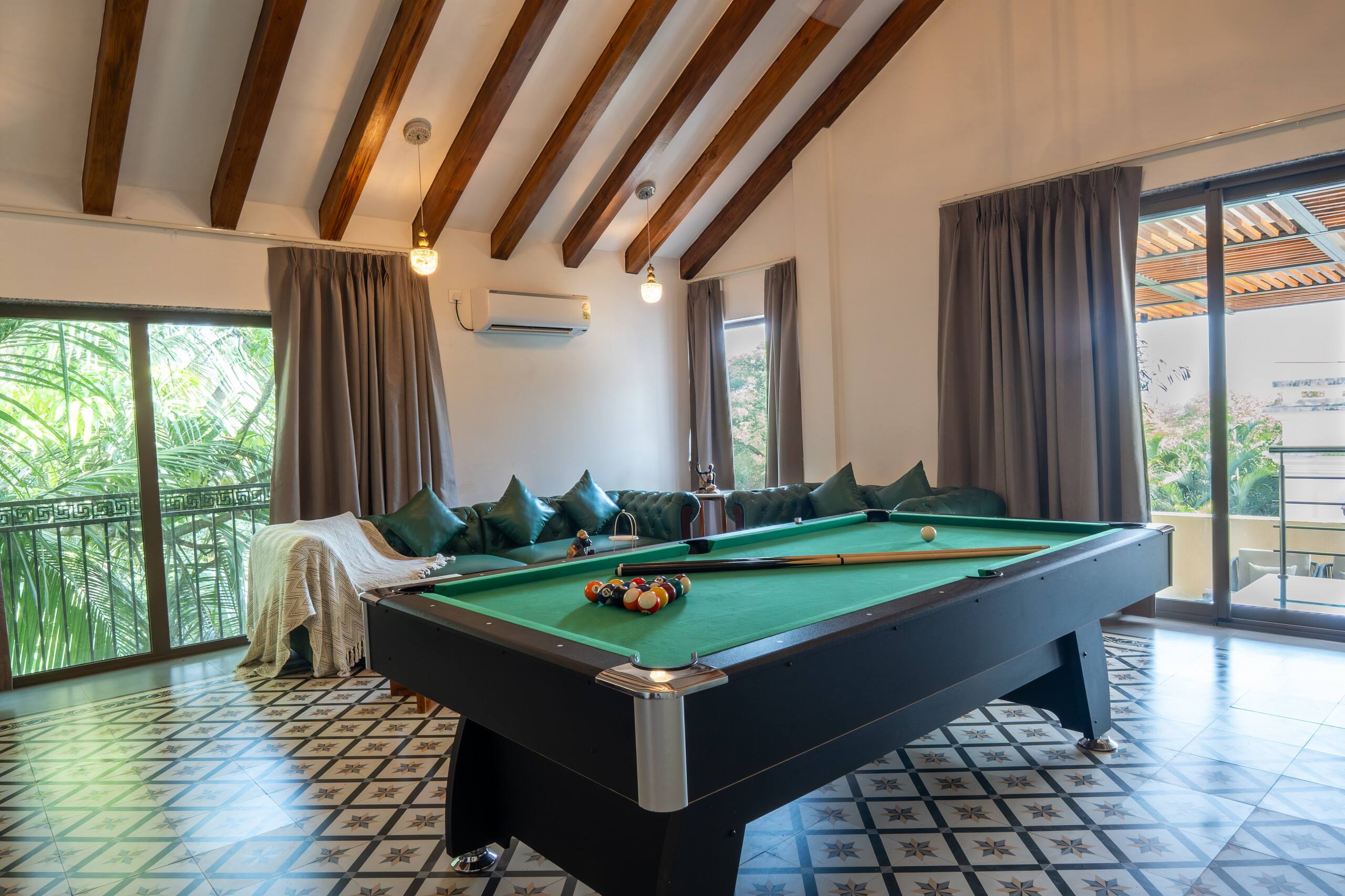 Brand New Luxury 4BHK Villa-Pvt Pool-Lift-Candolim 8