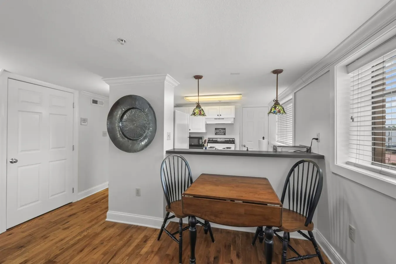 The Landing | Downtown Loft + Free Parking — photo 3