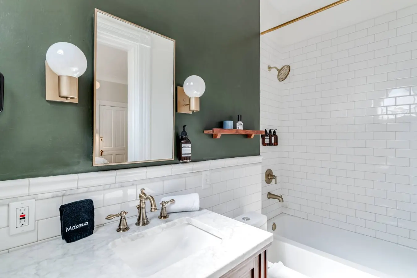 Clifton 1 Bed Renovated Historic Home by Zoo, UC 9