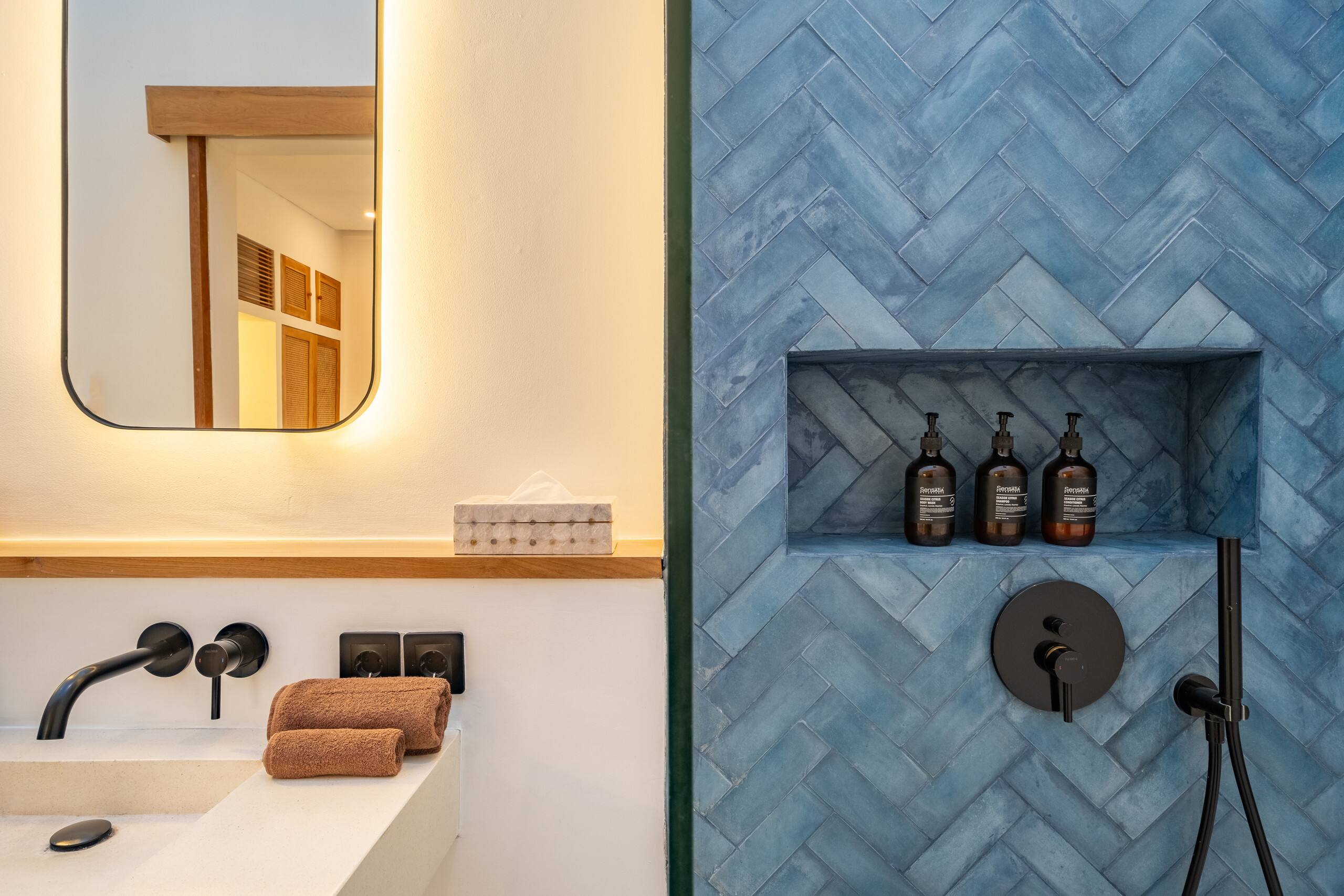 Stylish 1BR Retreat with Sunken Living Room & Pool 23