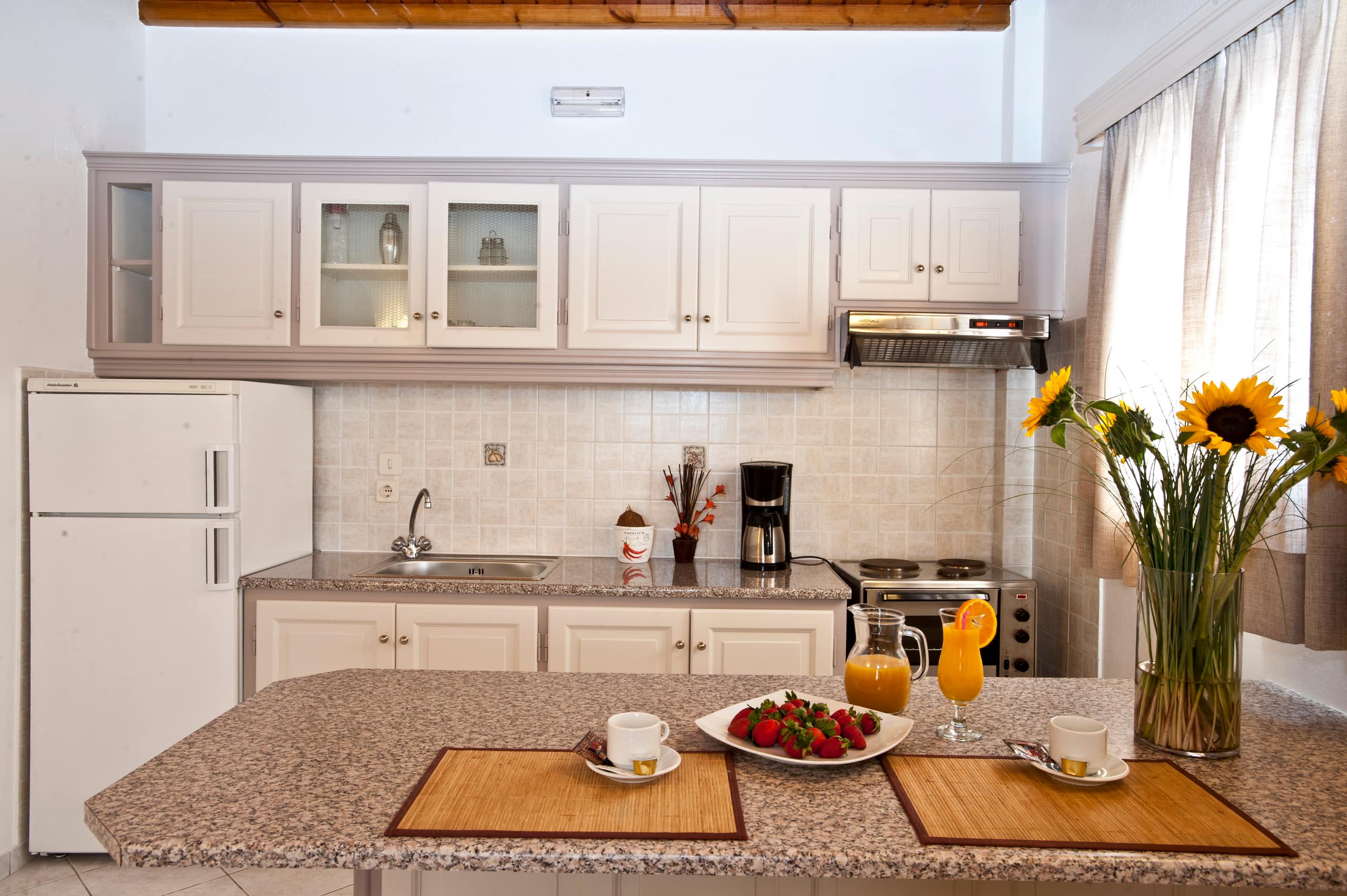 Filoxenia Apartments (40sqm, Ornos beach Mykonos) 7