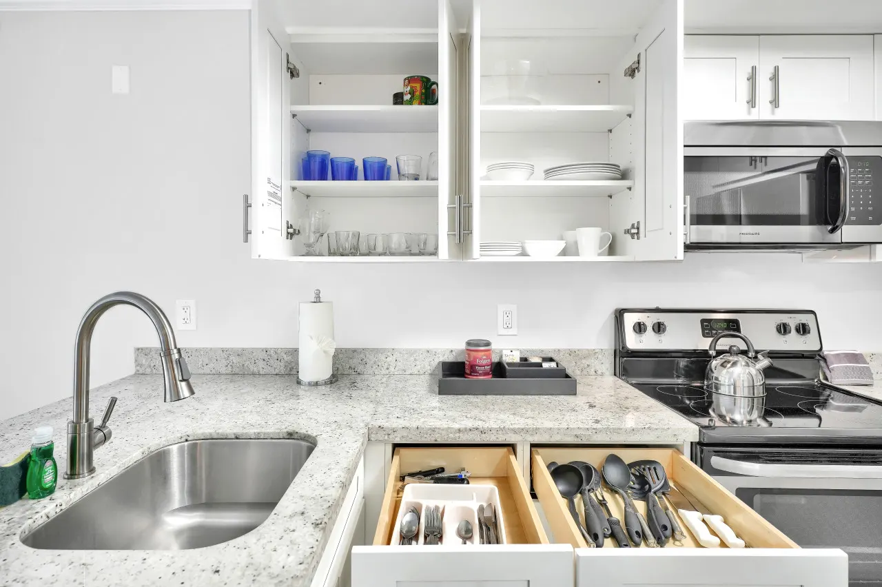 SF Palm Oasis Full Kitchen Free Parking 18