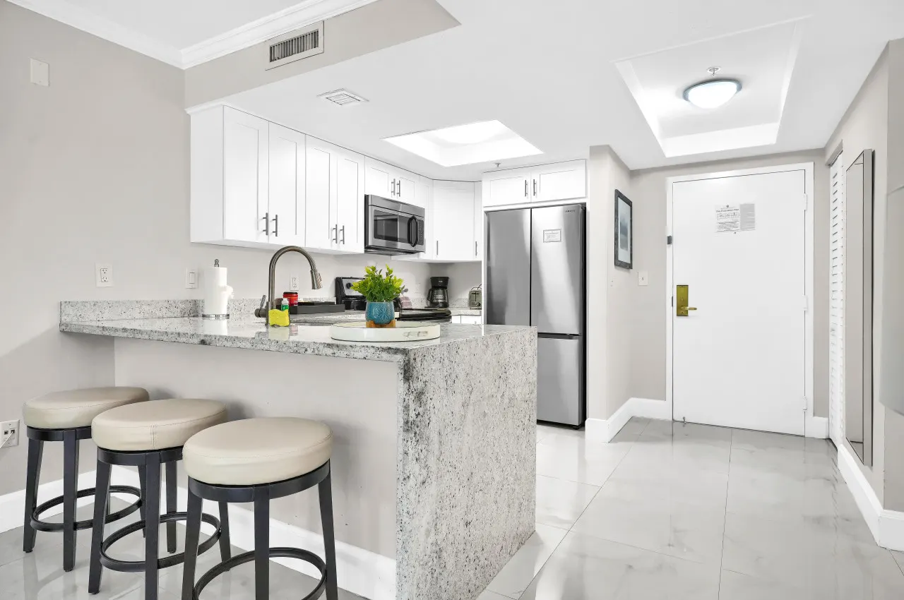 SF Palm Oasis Full Kitchen Free Parking 5
