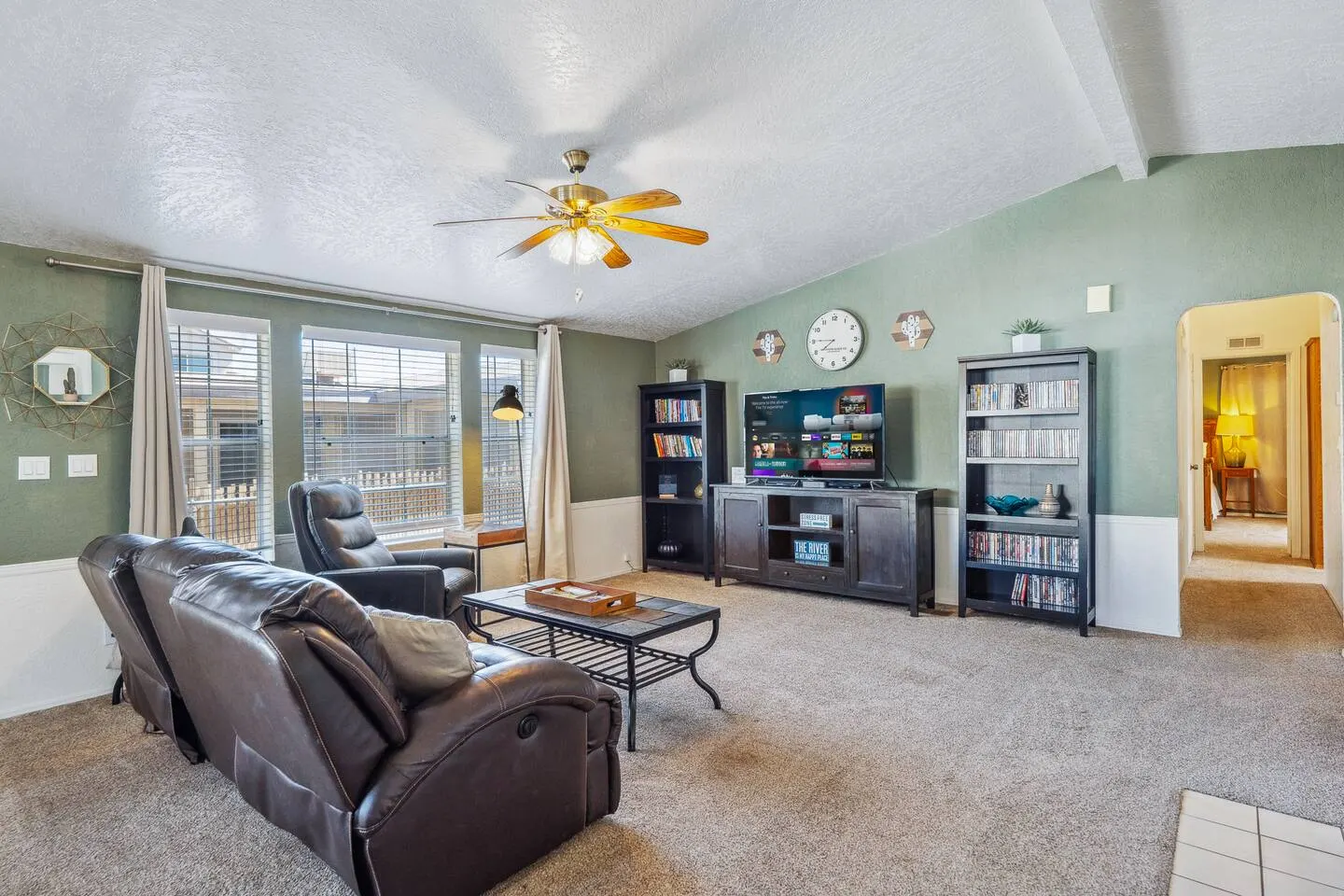 Across from water & pet-friendly - Bullhead Bend! 2