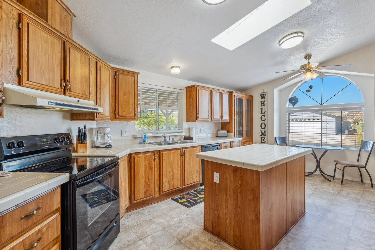 Across from water & pet-friendly - Bullhead Bend! 14