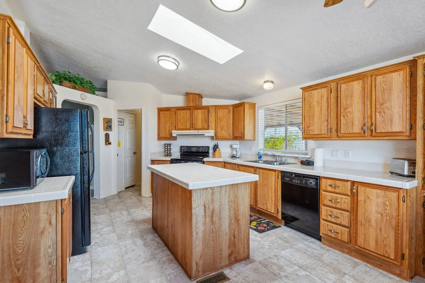 Across from water & pet-friendly - Bullhead Bend! 16