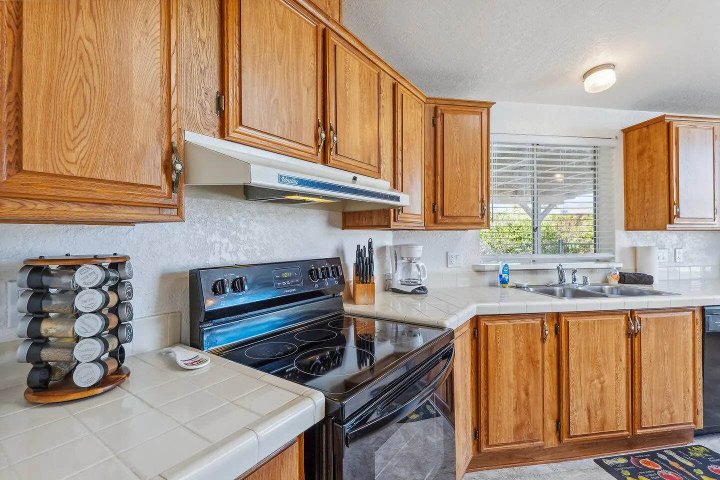Across from water & pet-friendly - Bullhead Bend! 17