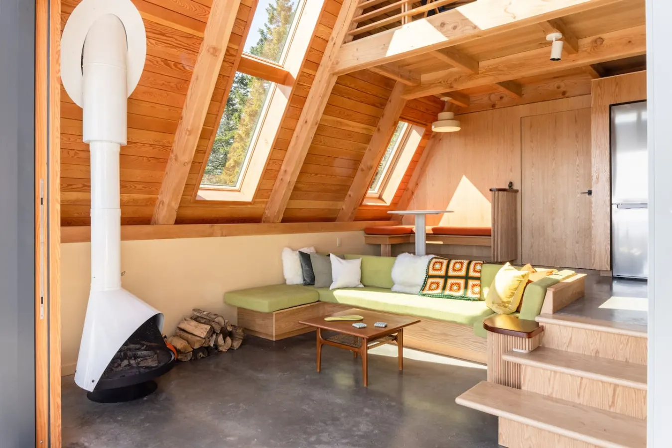 Shackup A-frame— Private Hot Tub & Beach Access 8
