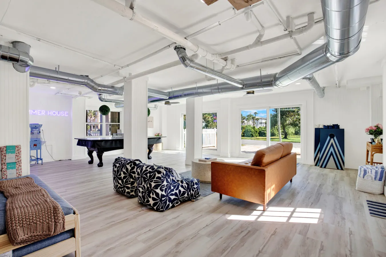 Summer House: 3 BDR Luxury Family Beach House w Pool 12