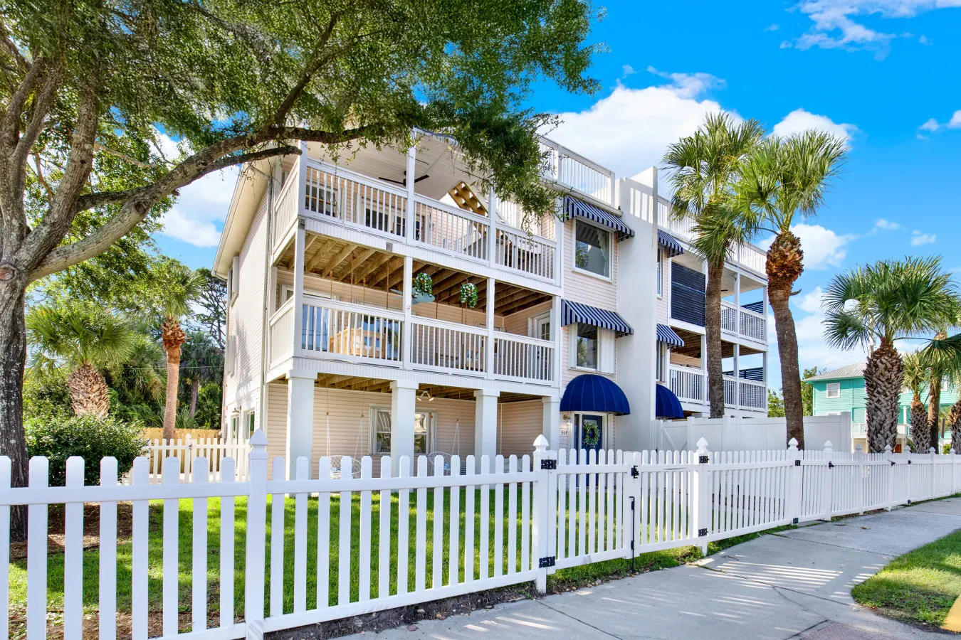 Summer House: 3 BDR Luxury Family Beach House w Pool 14