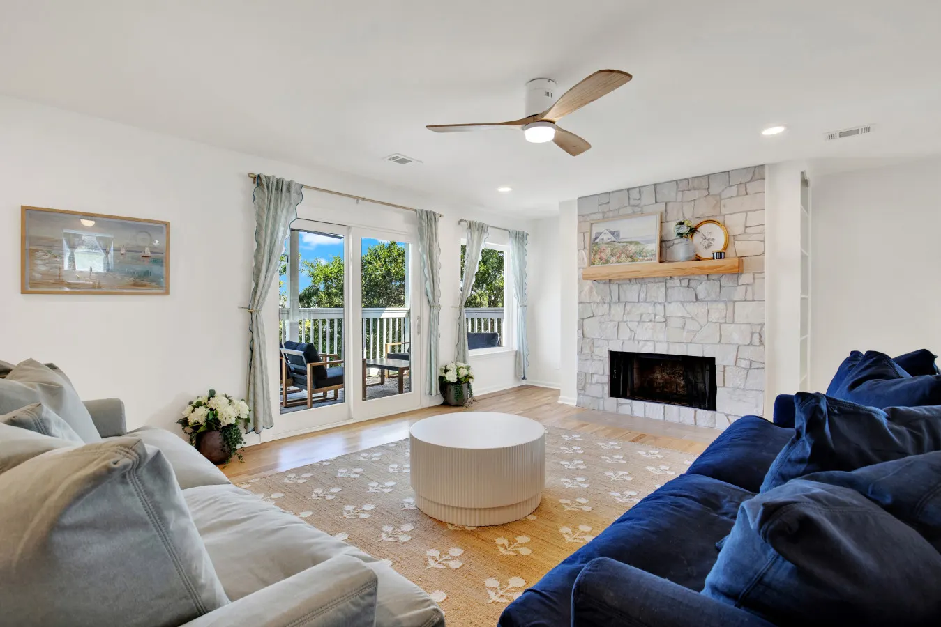 Summer House: 3 BDR Luxury Family Beach House w Pool — photo 3