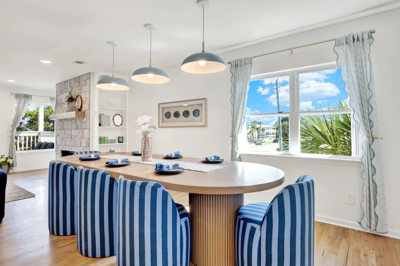 Summer House: 3 BDR Luxury Family Beach House w Pool — photo 4