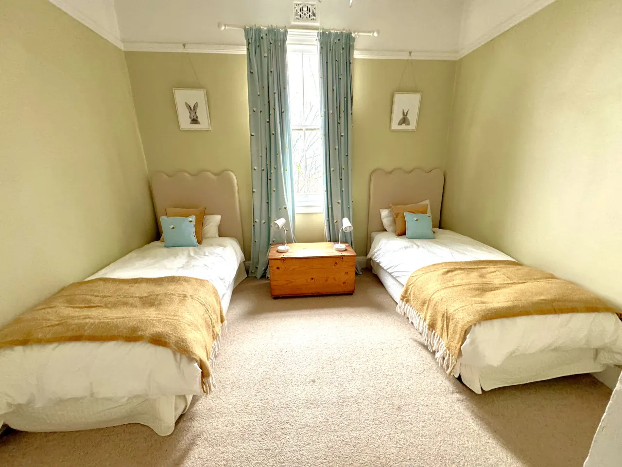 Idlehour - central, cosy classic mountain cottage 9
