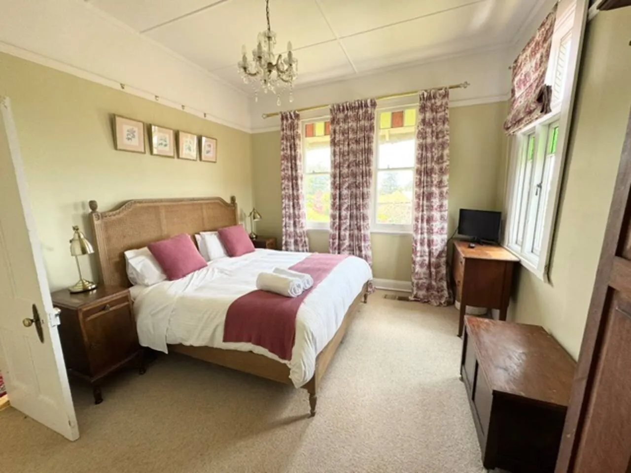 Idlehour - central, cosy classic mountain cottage 7