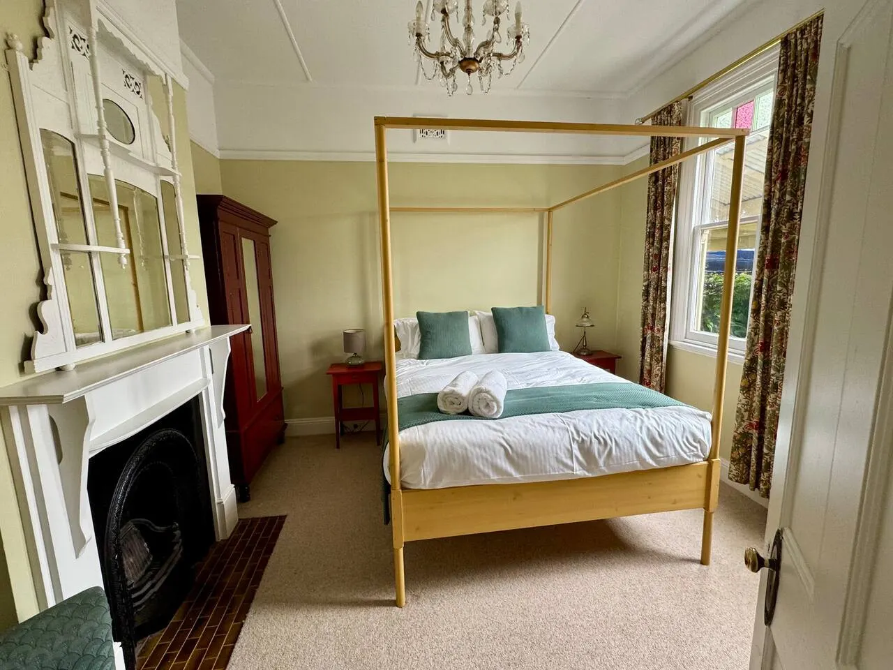 Idlehour - central, cosy classic mountain cottage 8