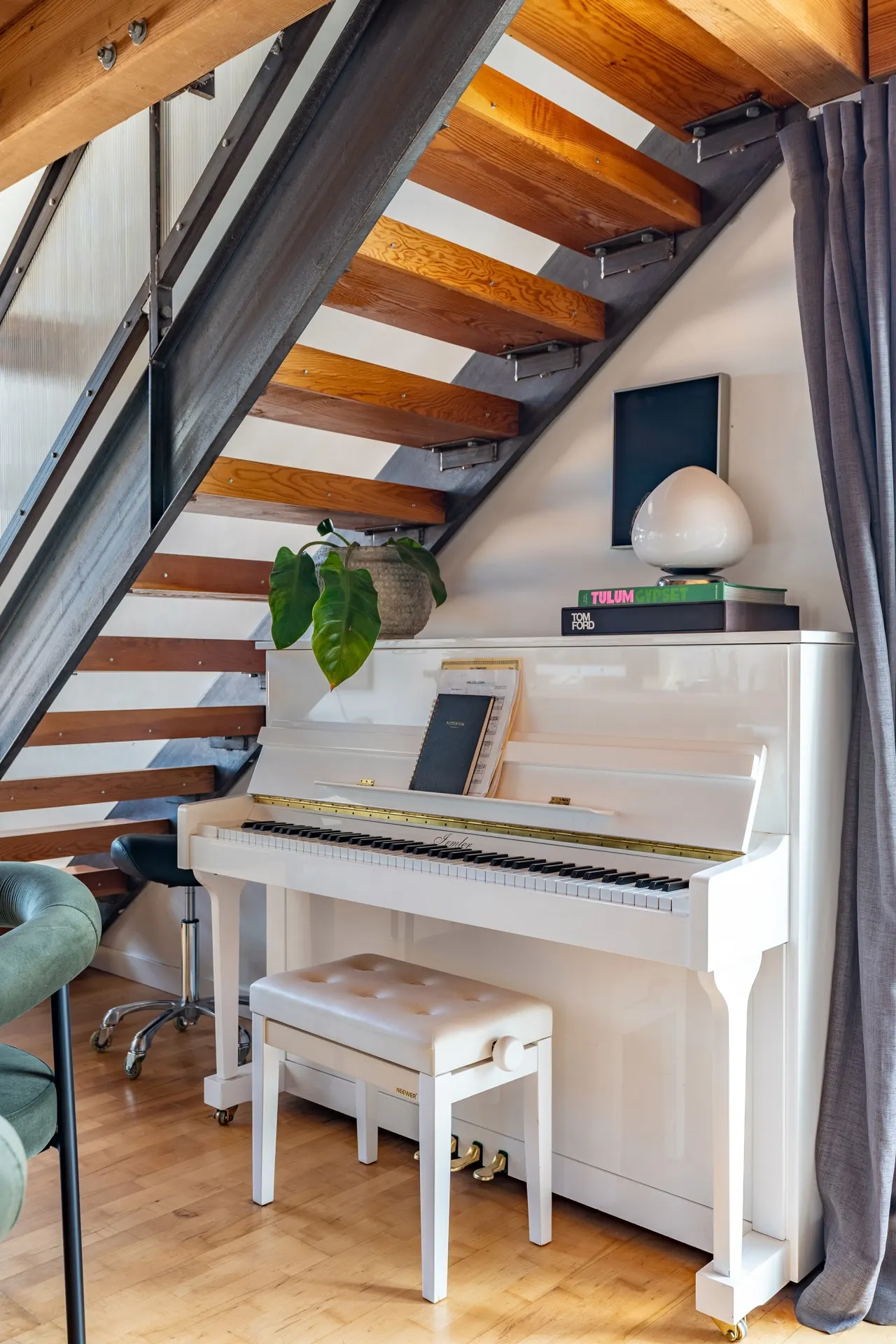 Loft Apartment Cali King Peloton Walkable 20