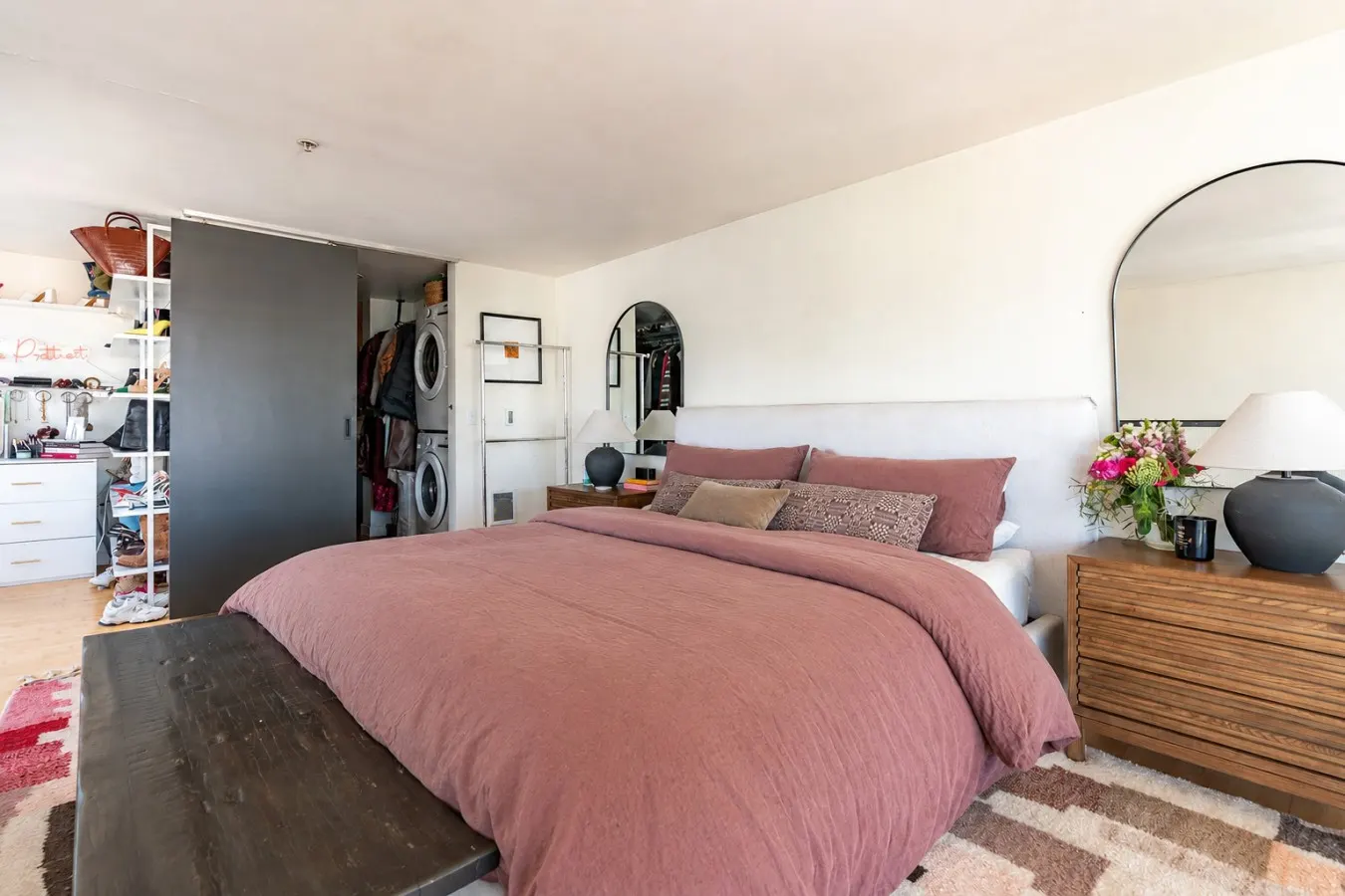Loft Apartment Cali King Peloton Walkable 4