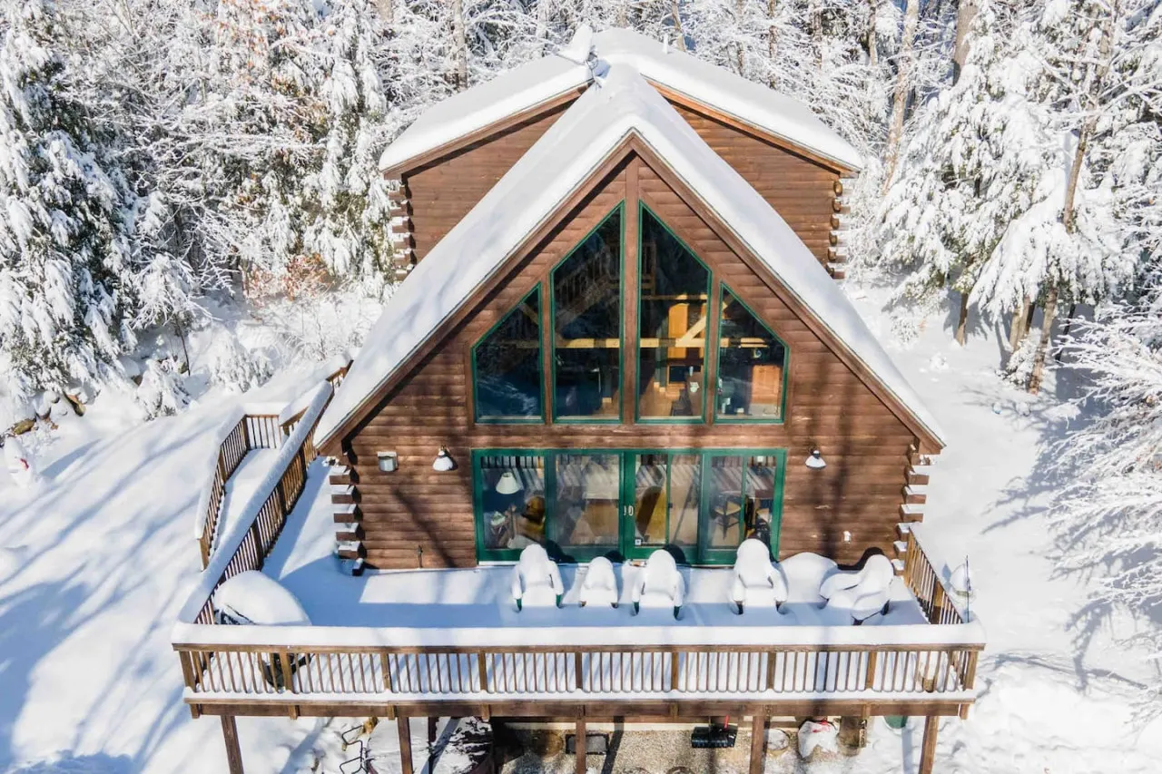 Private Getaway by Bethel with hot tub 8