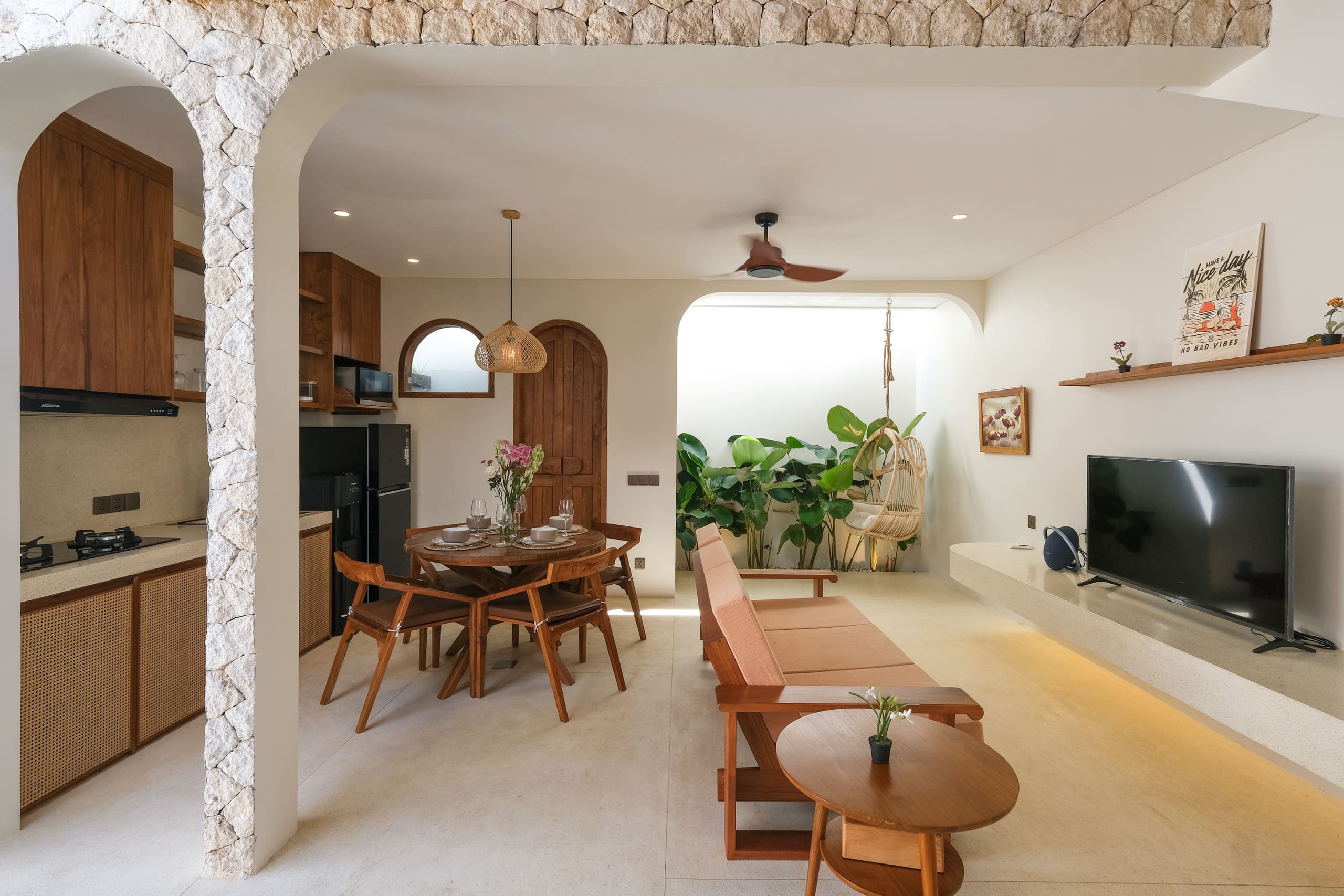 A Modern Mediterranean Haven with Rooftop Views 10