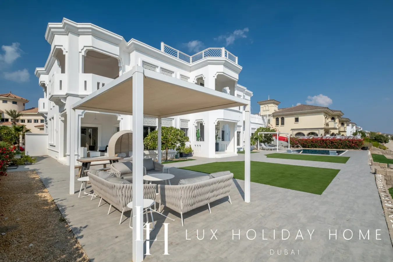 LUX The Custom Palm Island Mansion 4 19