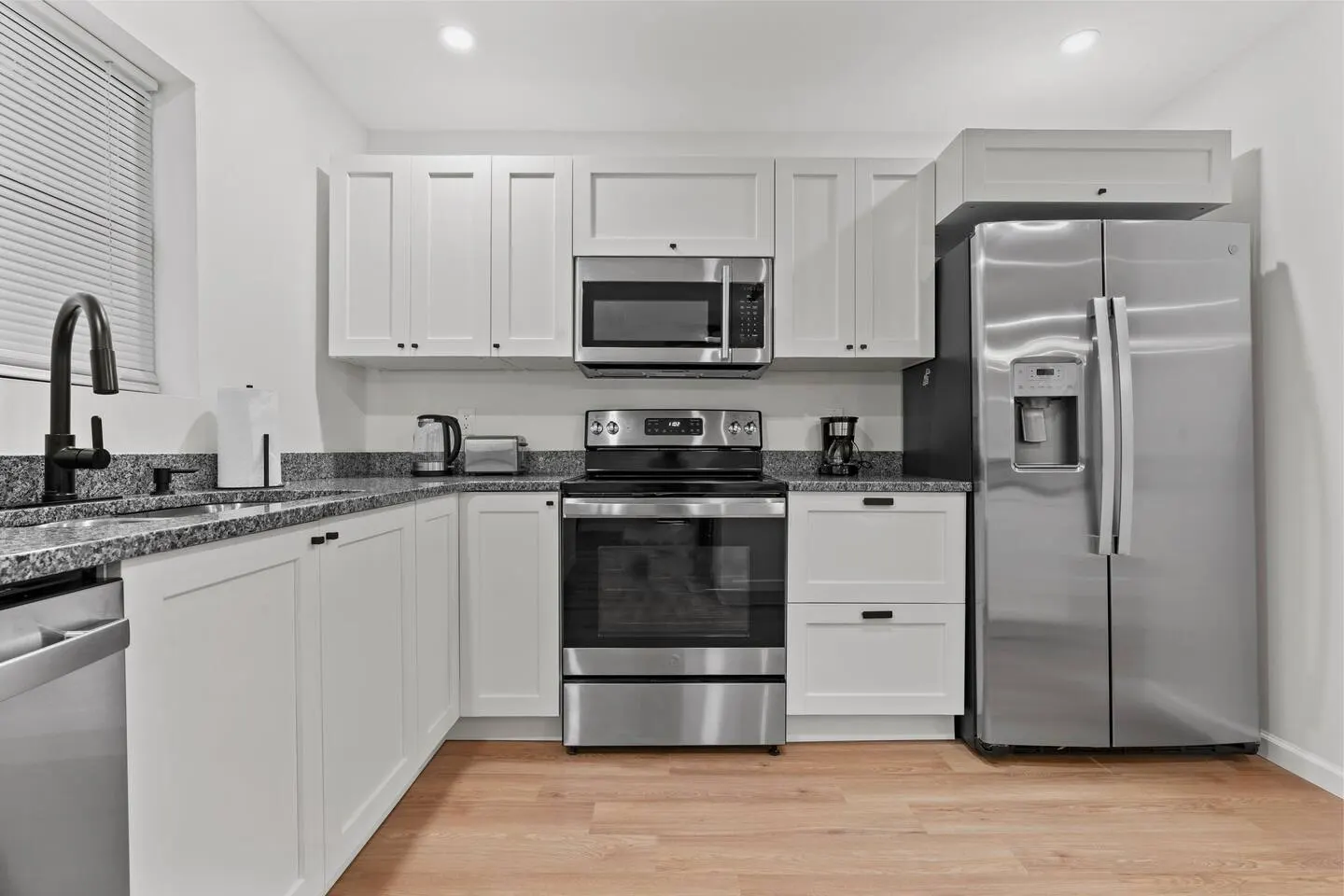 Gainesville remodeled home-4 miles from UF campus! 11