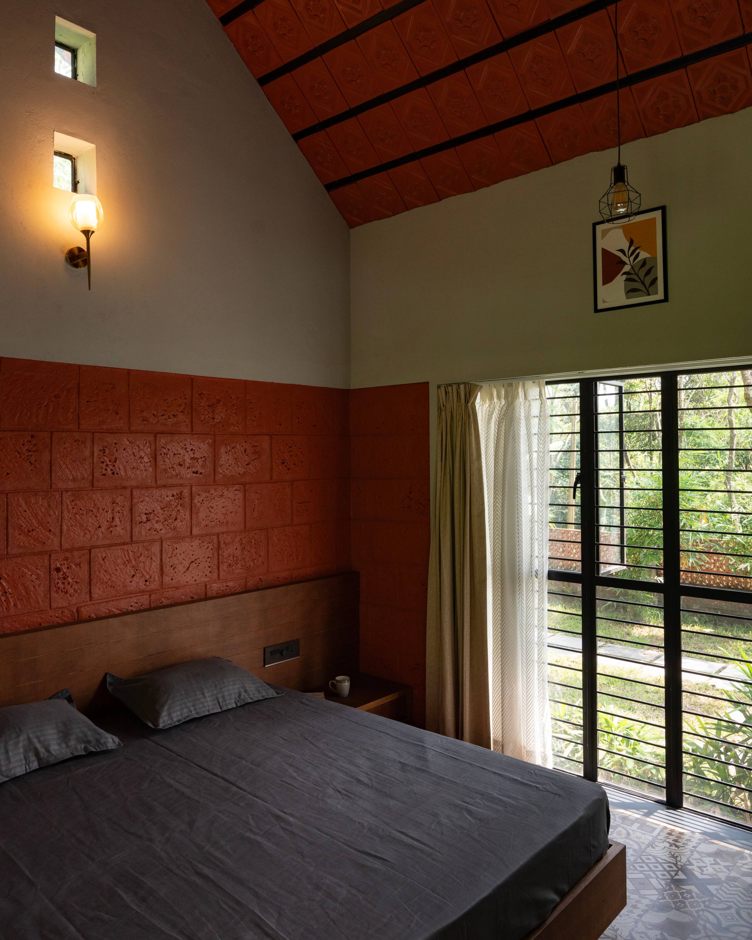 The Lantern -Service Villa. 3