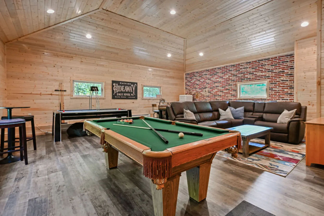 Catfish Hideaway Estate 8