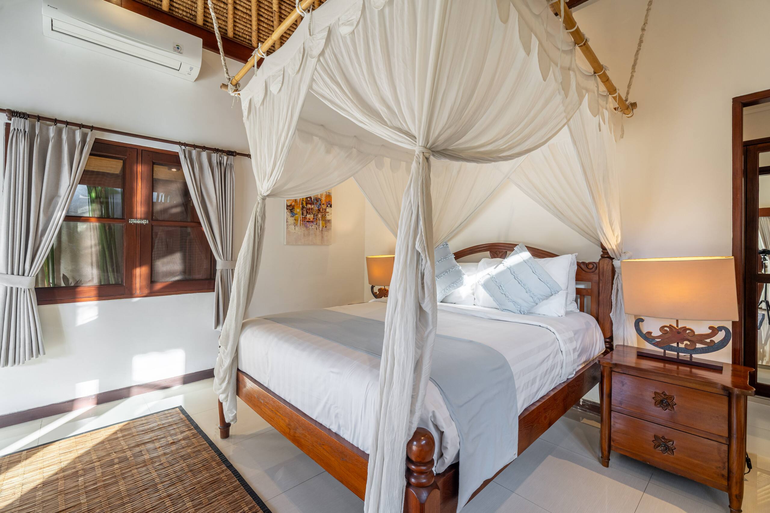 Villa Cemara: spacious 4BR retreat Seminyak 21