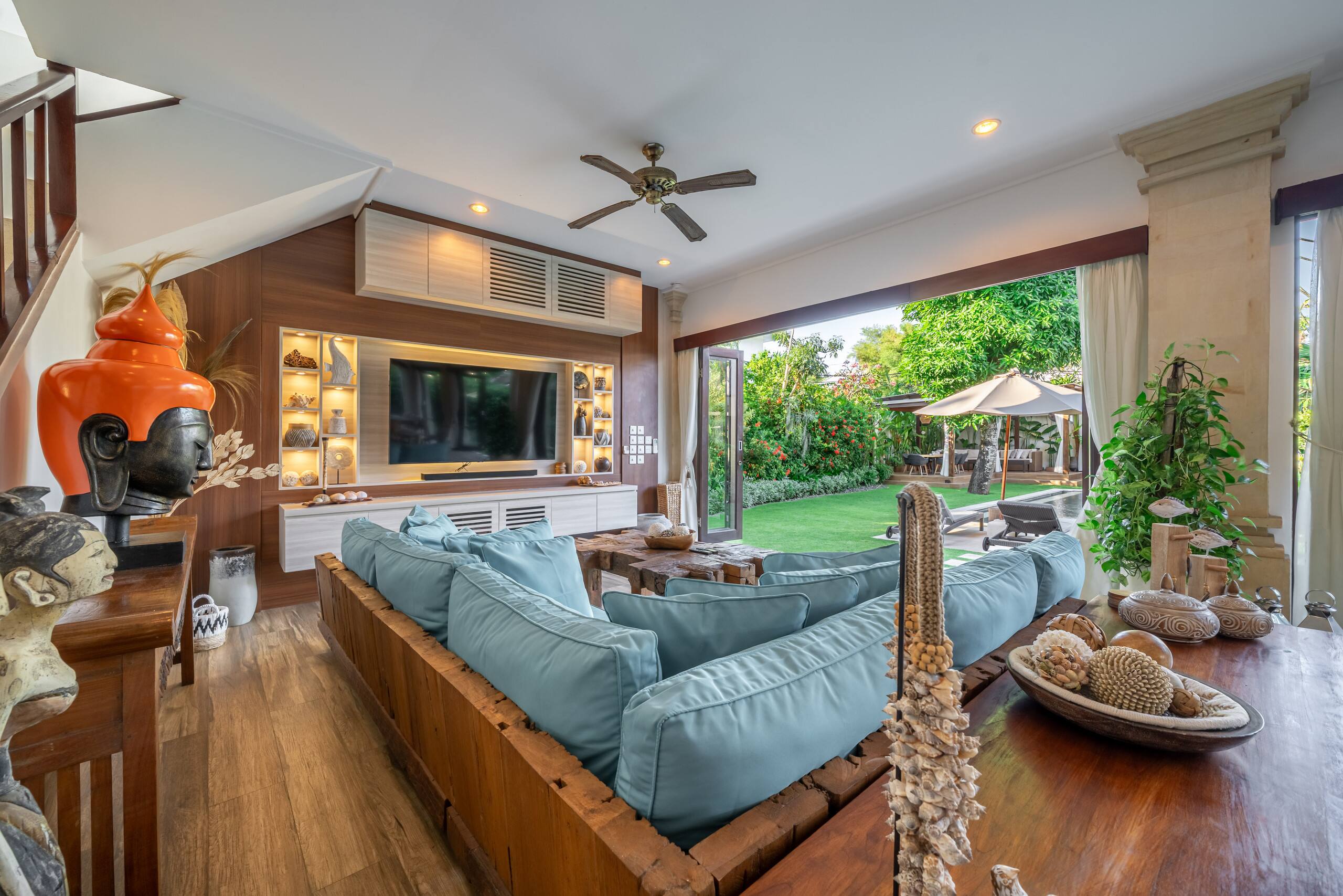 Villa Cemara: spacious 4BR retreat Seminyak 10