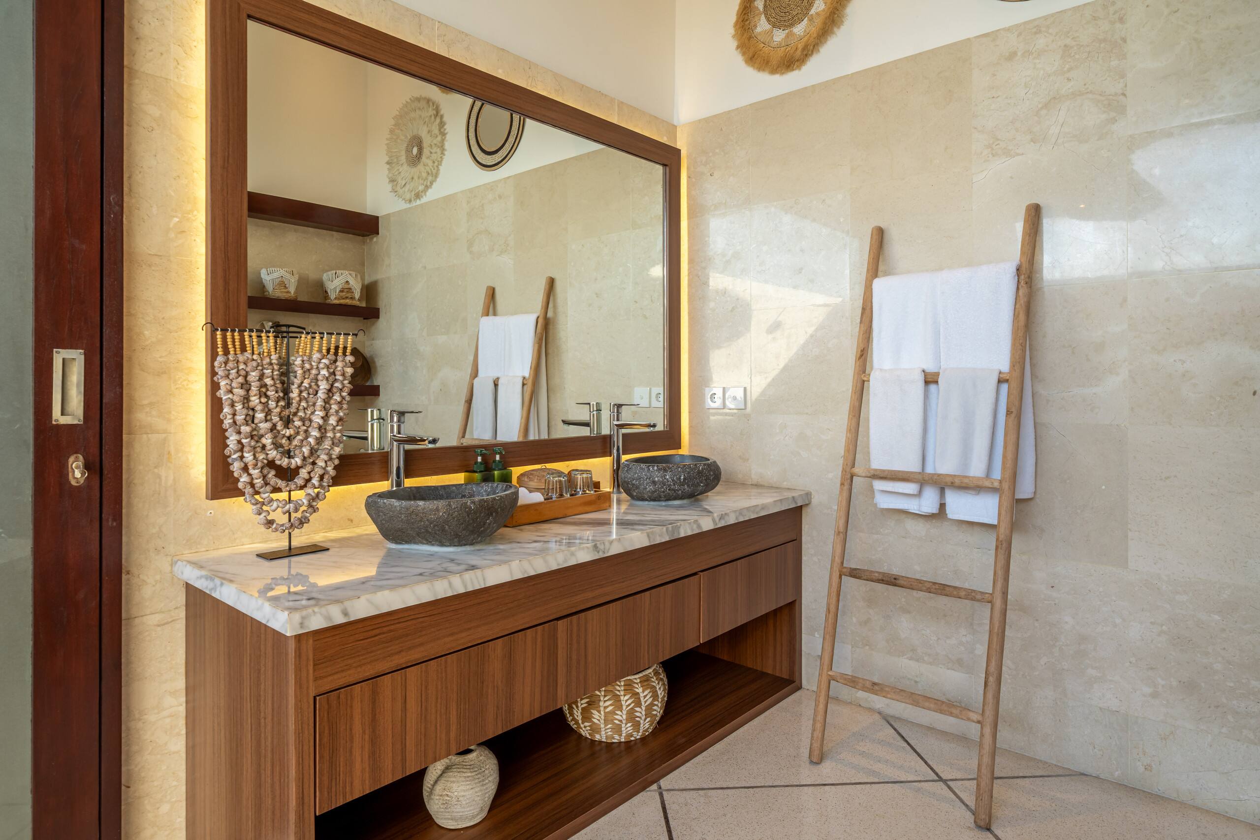 Villa Cemara: spacious 4BR retreat Seminyak 28