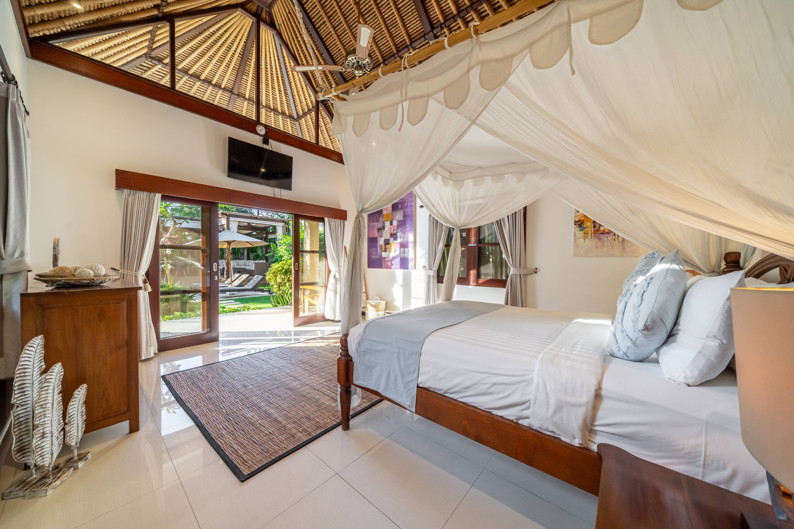 Villa Cemara: spacious 4BR retreat Seminyak 20
