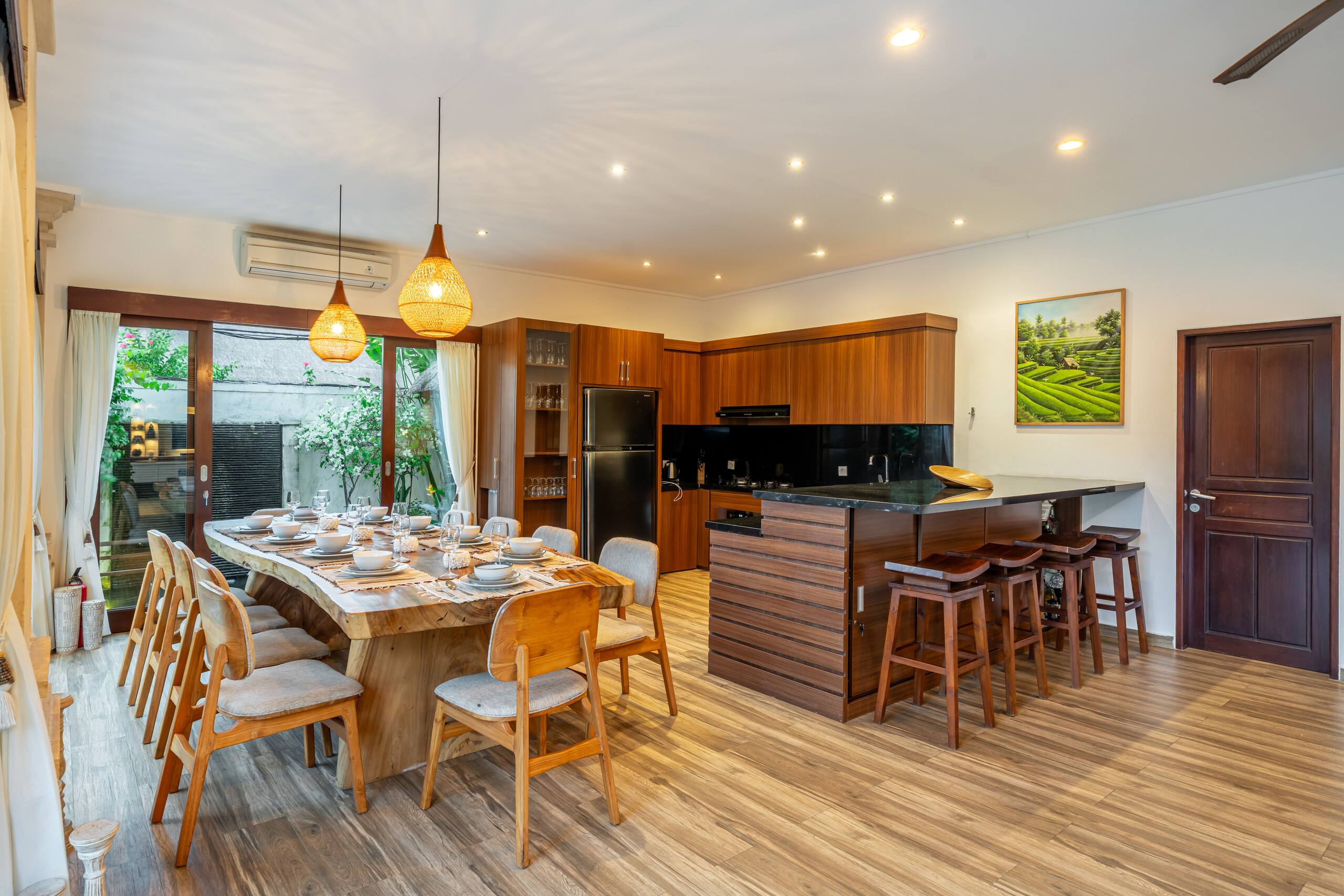 Villa Cemara: spacious 4BR retreat Seminyak — photo 4