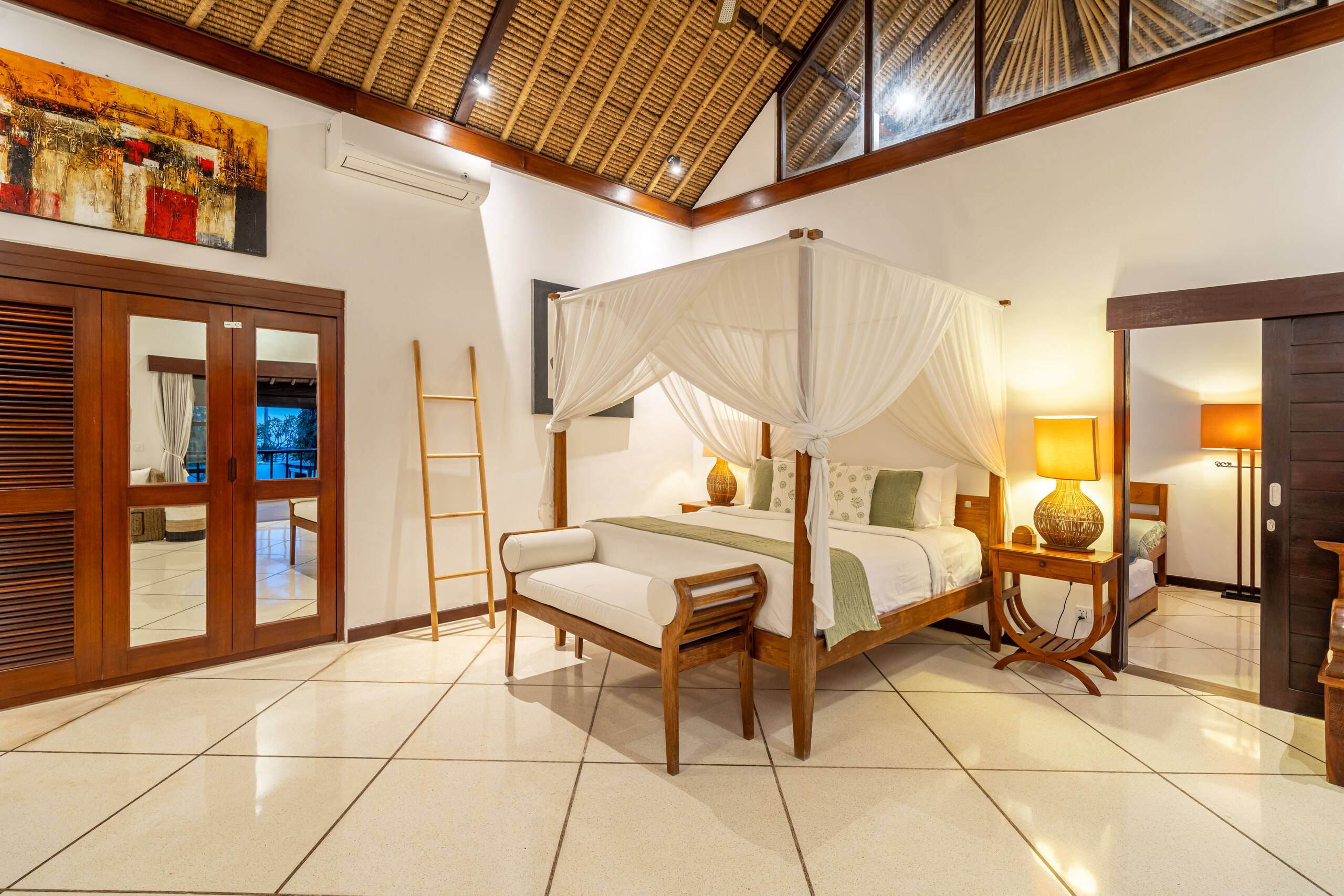 Villa Cemara: spacious 4BR retreat Seminyak 19