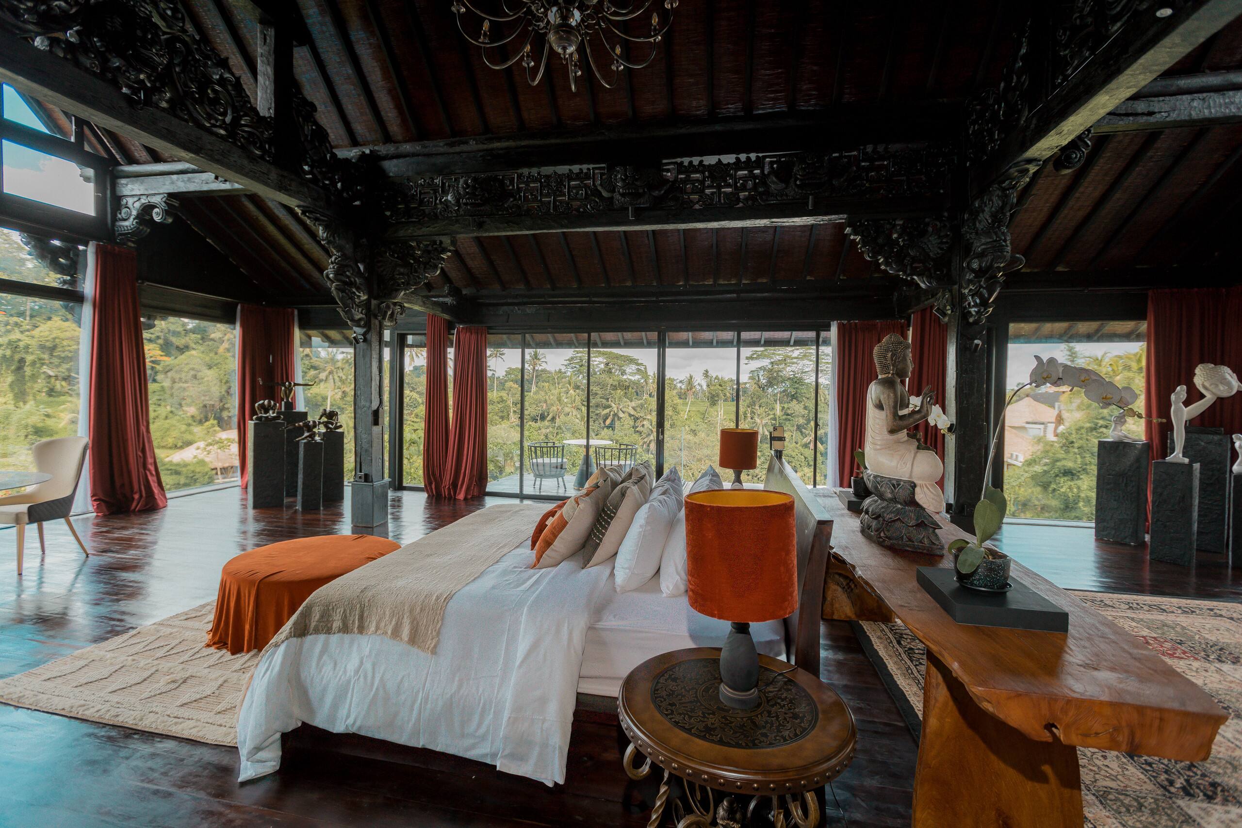 300 Yr Old Temple Experience @ VillaCellaBella 7