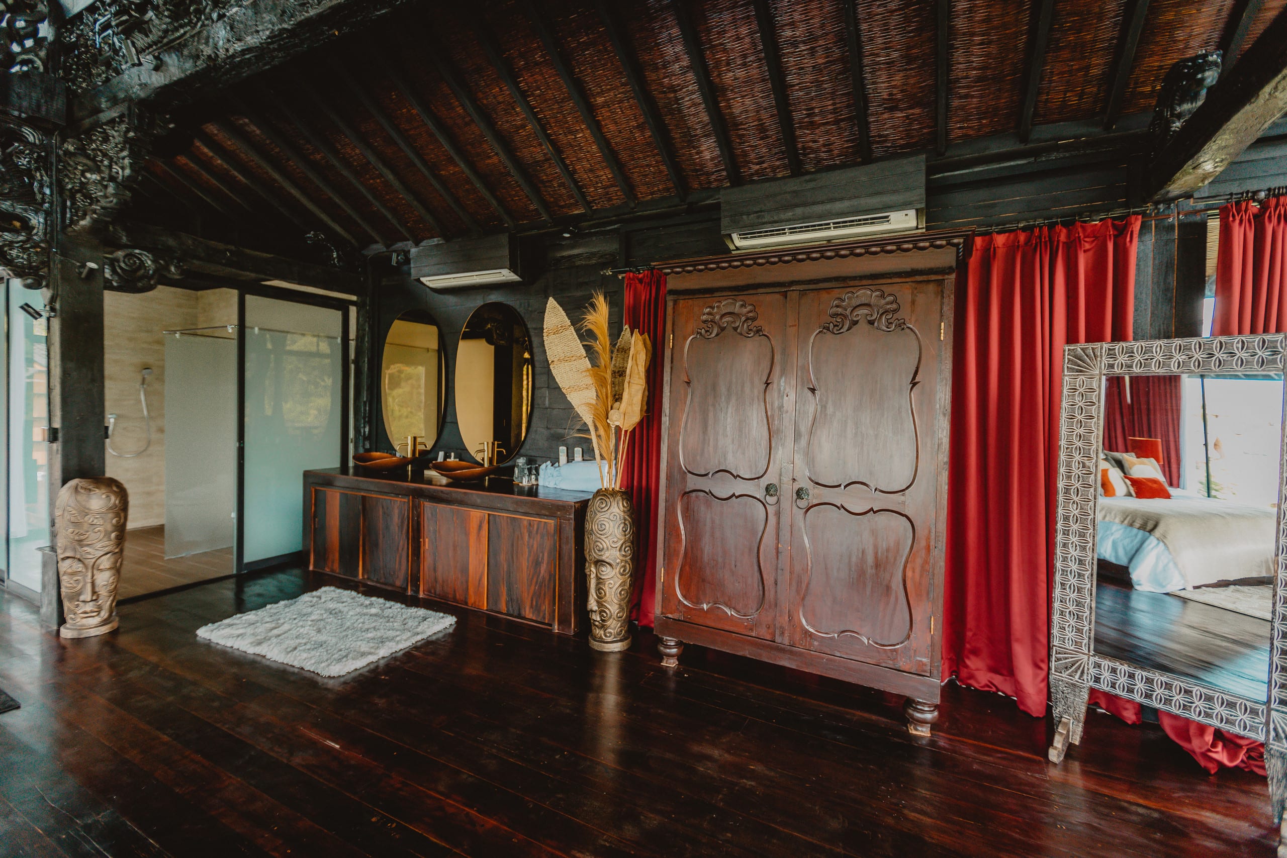 300 Yr Old Temple Experience @ VillaCellaBella 11