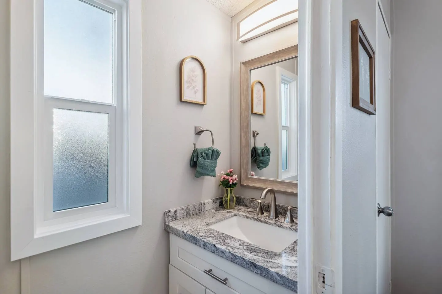 Riverbend Villa 2bd 2ba River Access Games 10